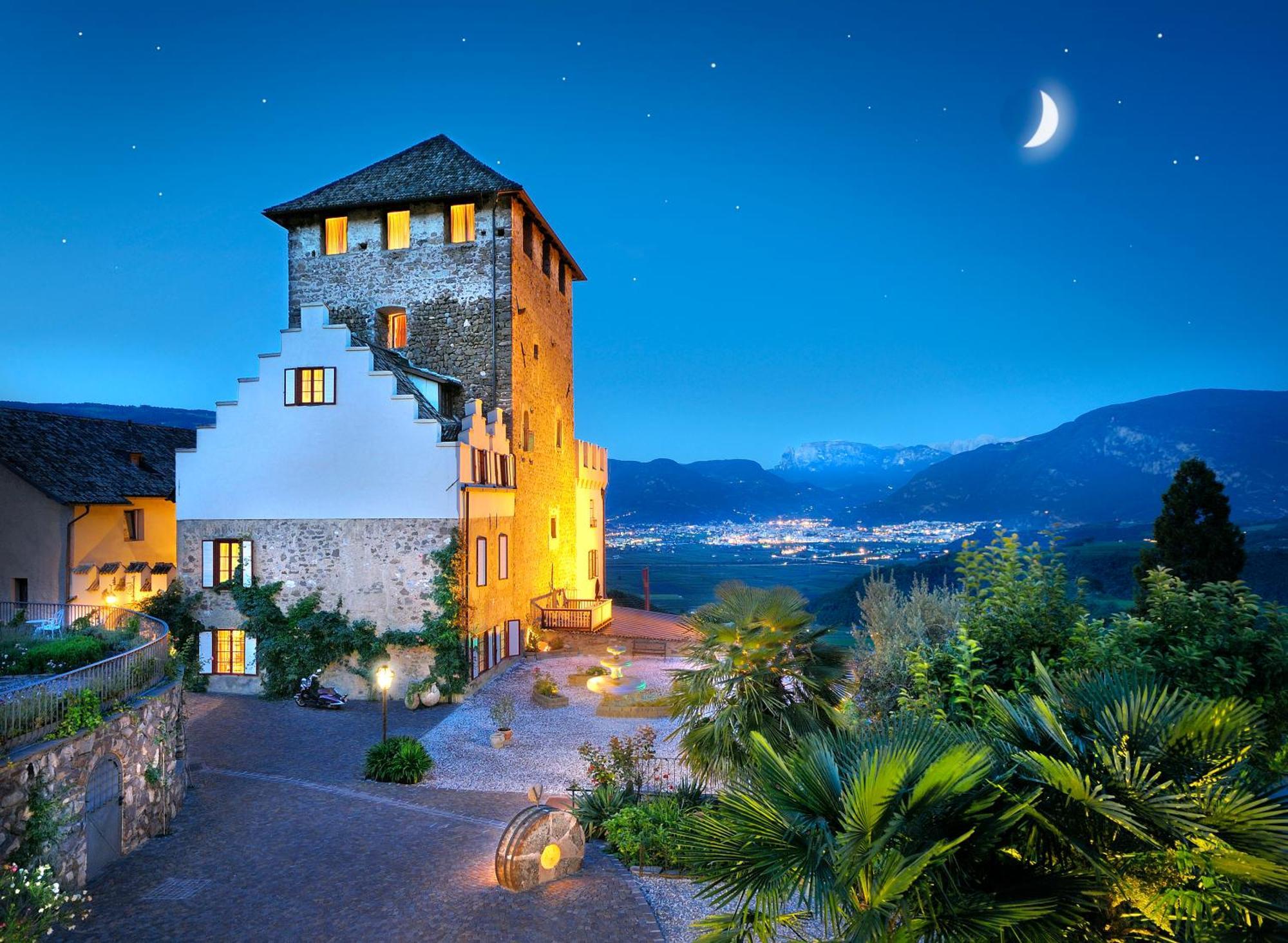 Schloss Hotel Korb Appiano Sulla Strada Del Vino Esterno foto